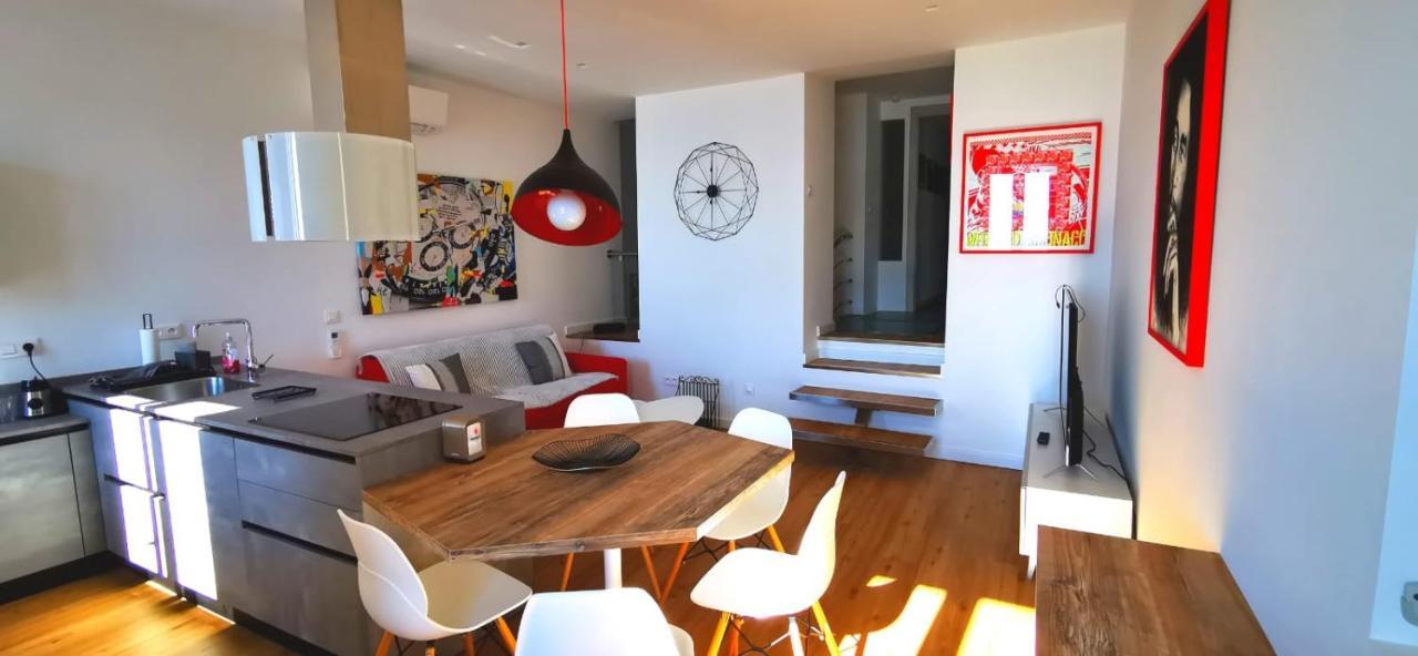 Magnifique Duplex Vue Mer ม็องตง ภายนอก รูปภาพ
